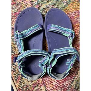 Teva Hurricane 3 Girls Size 3 Pink Grey Striped Water Beach Hiking Sandals